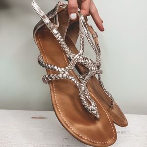 Report Laina gold braided flat sandal